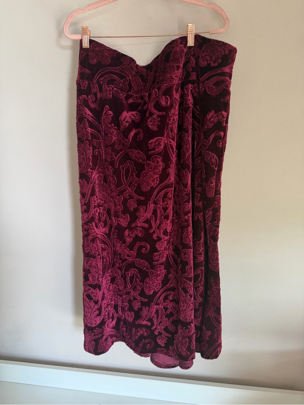 The Pyramid Collection Burgundy Velvet Damask Floral Maxi Skirt XL Whimsigoth